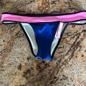 Victoria’s Secret the banded itsy swim bottoms size medium nwt